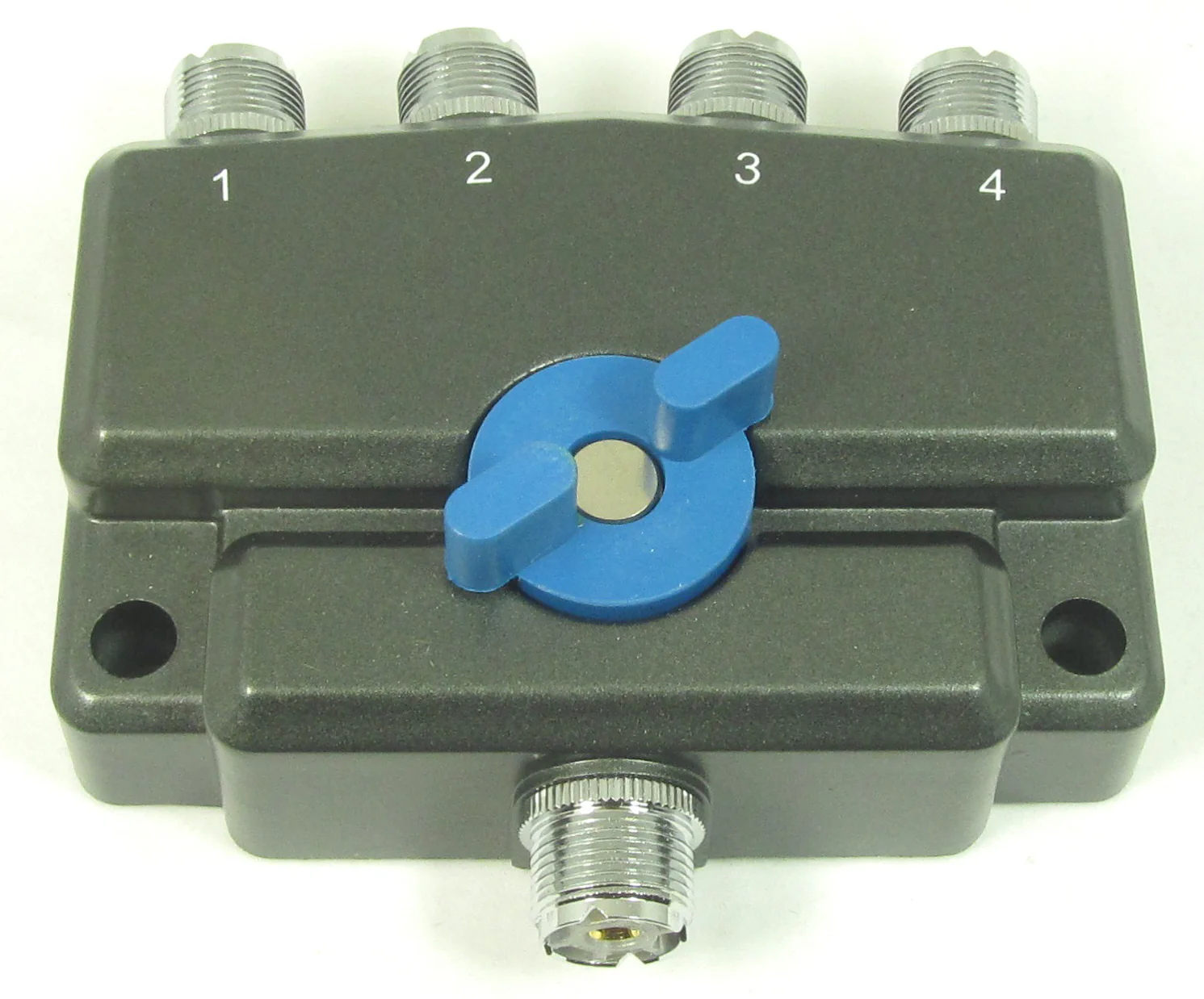 MFJ-2704, ANT SWITCH, 4 POS, SO-239, 2 kW, 900MHz