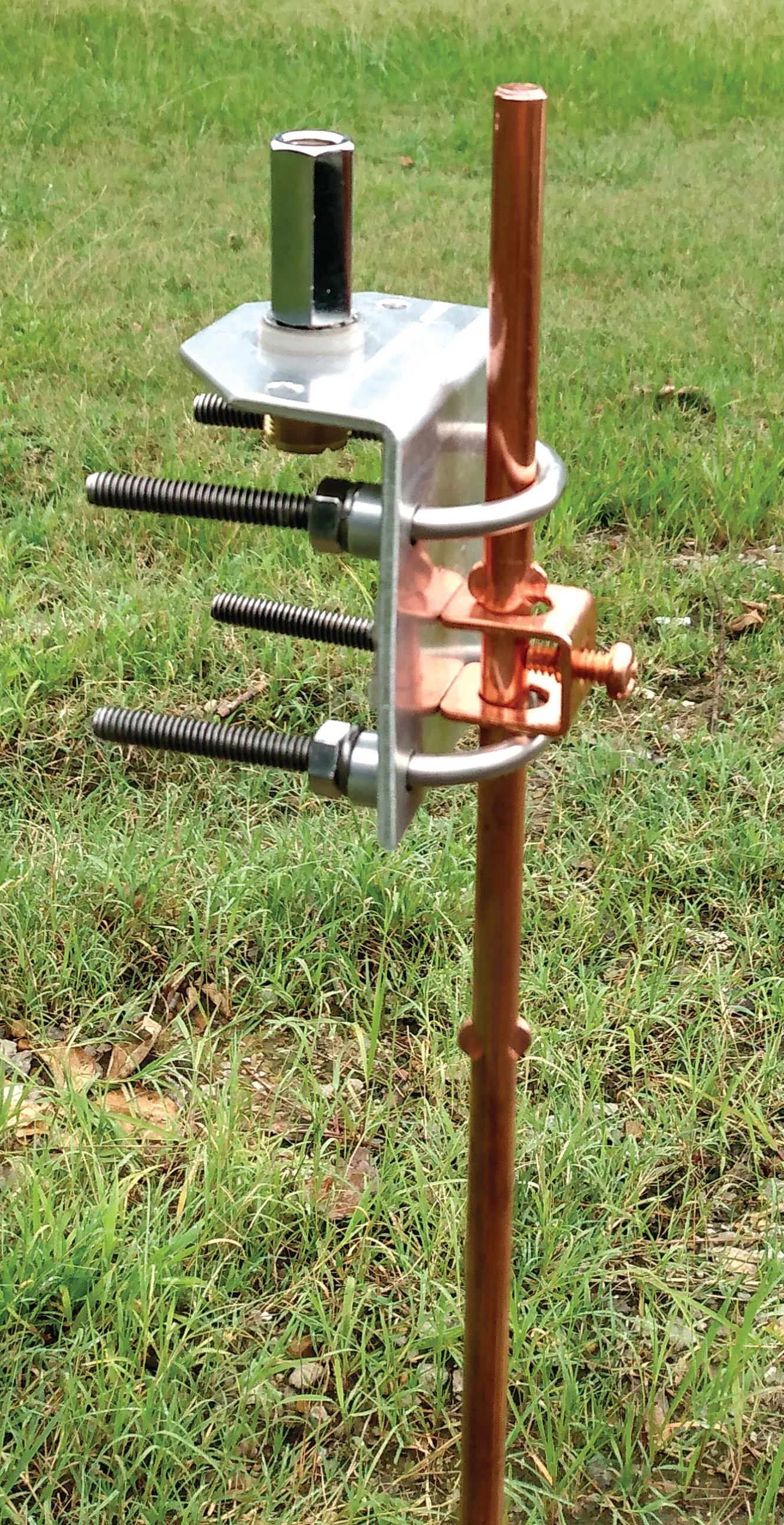 MFJ-342T, MIRROR/PIPE MOUNT, SO-239 connector to 3/8"-24 female